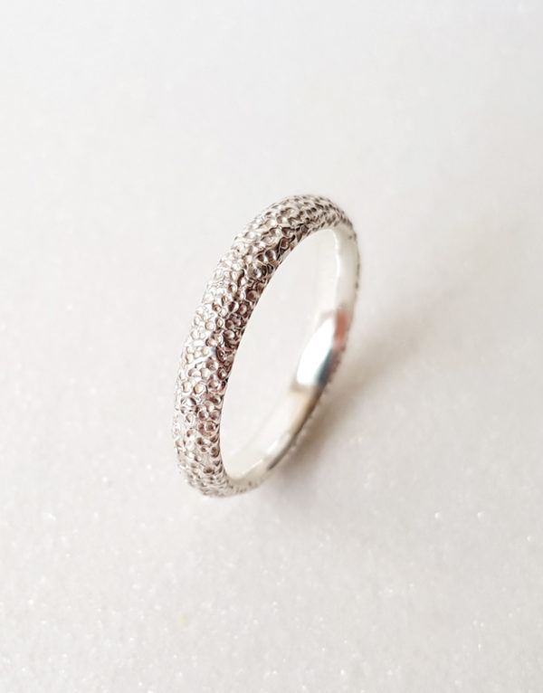 balto aukso vestuviniai ziedai