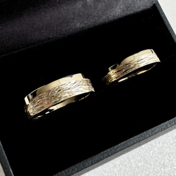 Geltono aukso vestuviniai žiedai