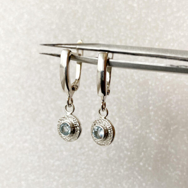 auskarai su akvamarinais