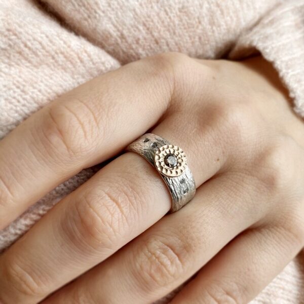 champagne diamond mixed metal ring