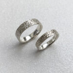 Modern wedding rings in 14K white gold