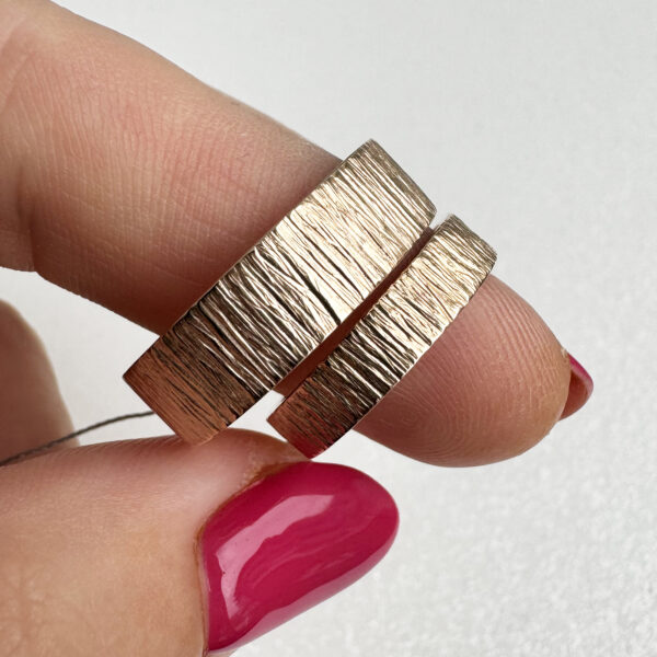 Modern wedding rings in 14K rose gold Modern wedding rings in 14K rose gold